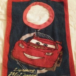 Disney Cars 2 bib